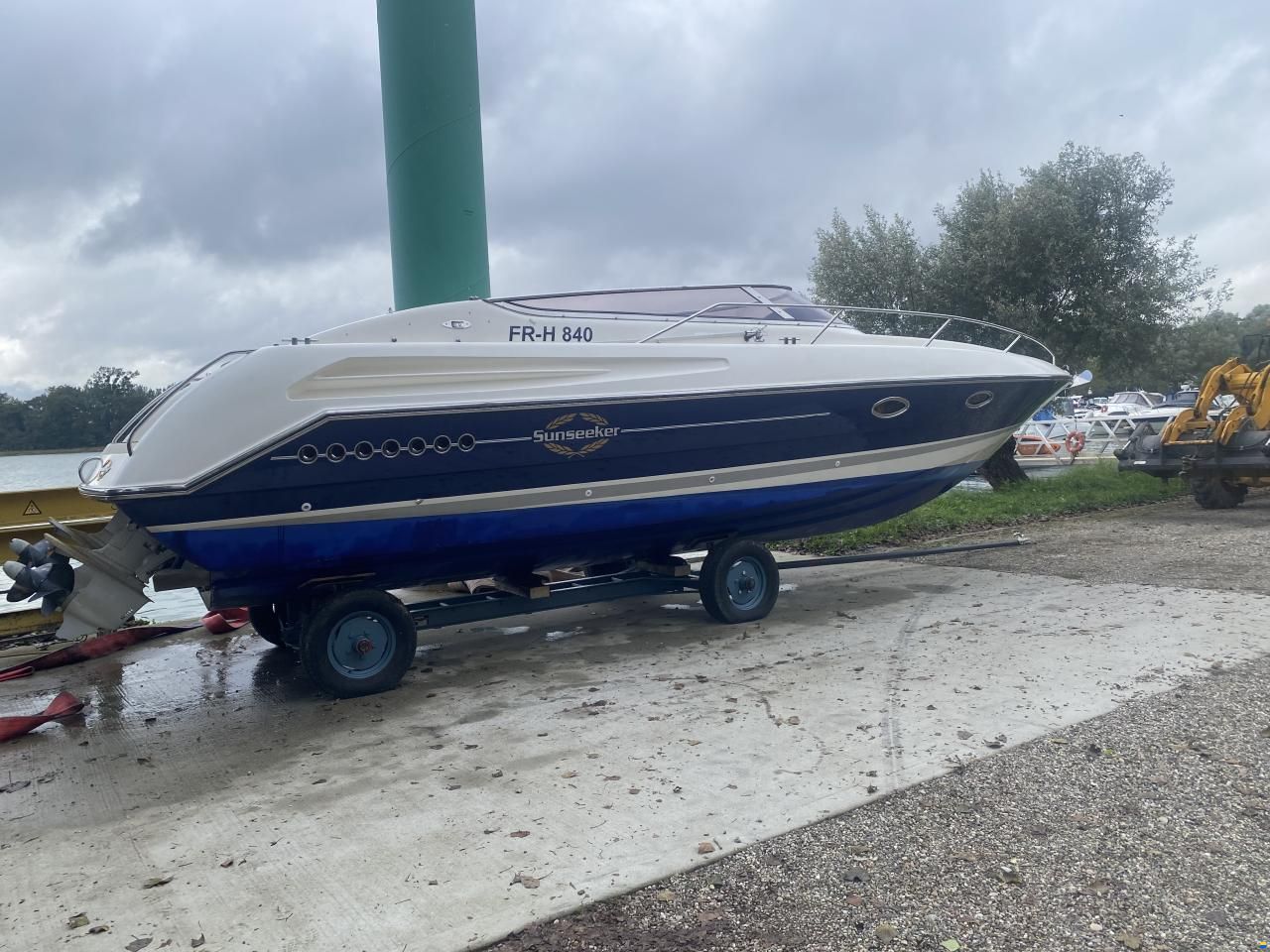Sunseeker Hawk 31
