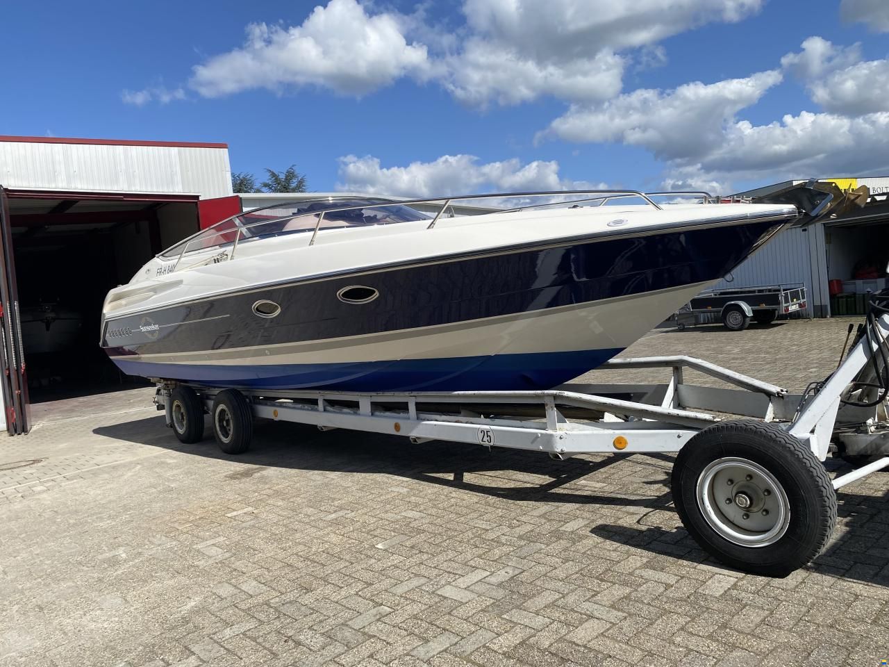 Sunseeker Hawk 31