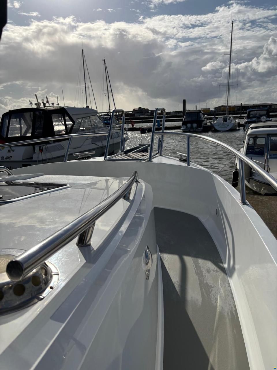 Sarins Sargo 33 Offshore