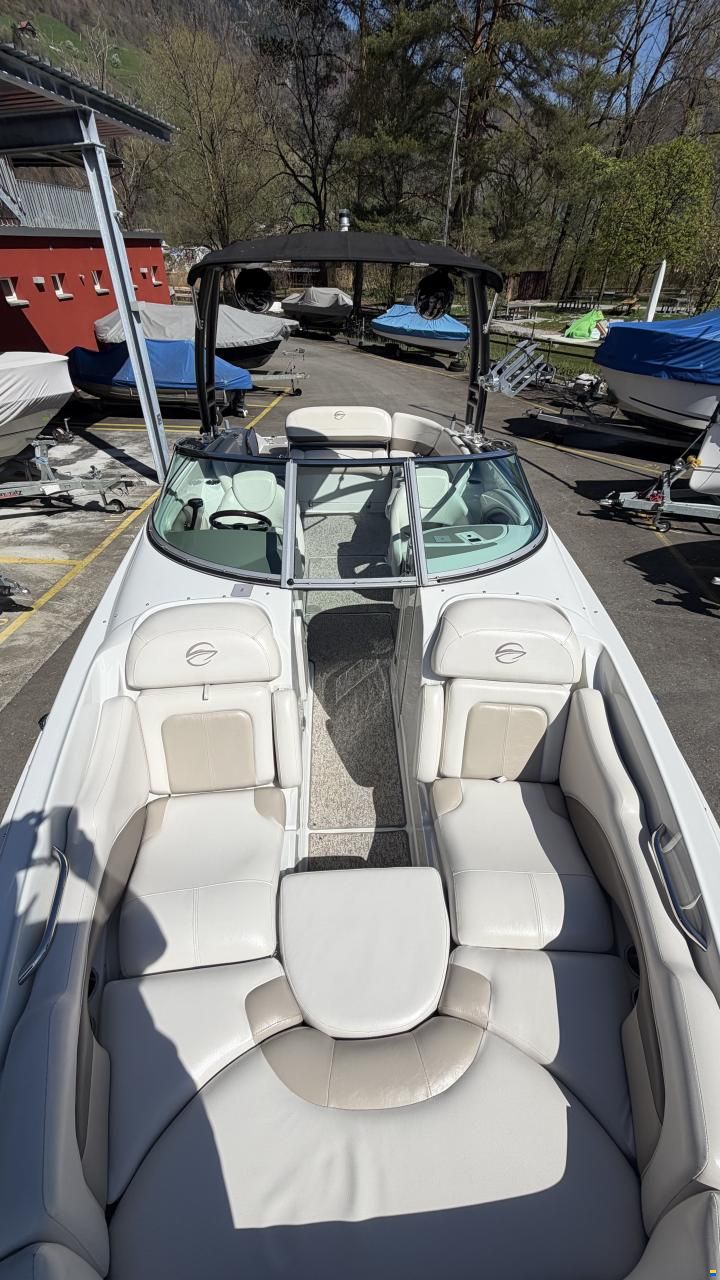 Crownline E6