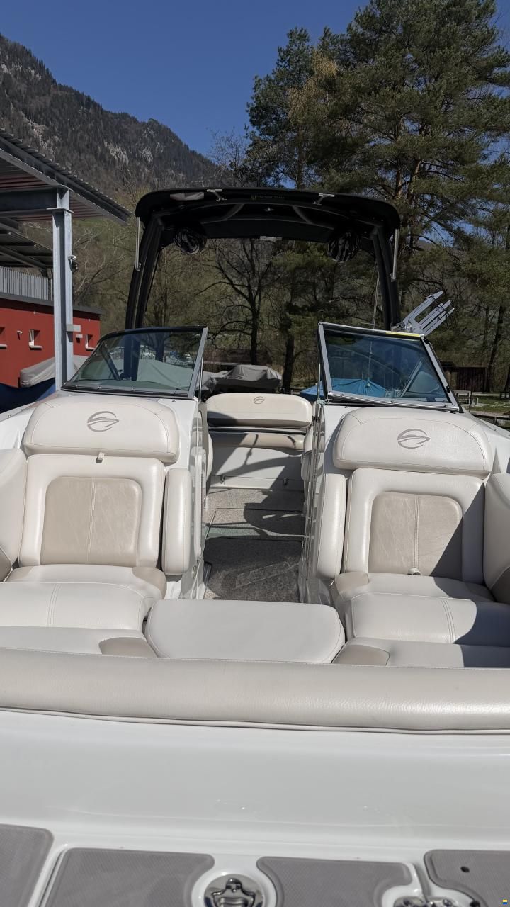 Crownline E6