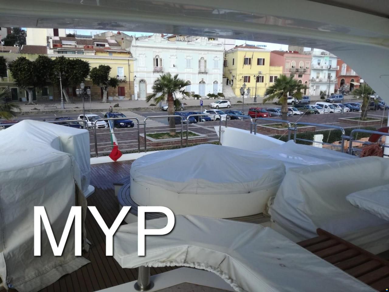 Azimut 84