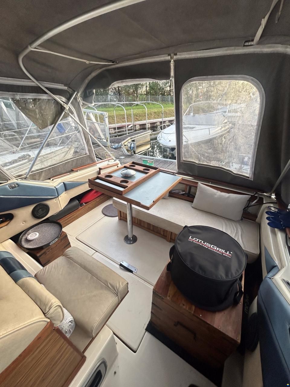 Sea Ray - Sundancer 250