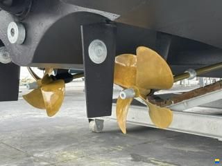 Astondoa 394 Fly