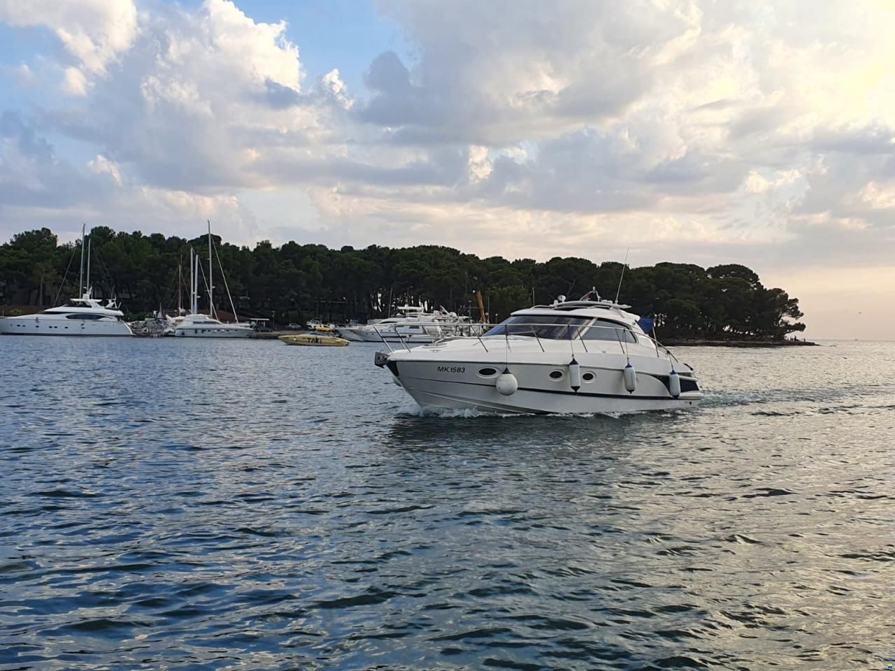 Elan POWER 35