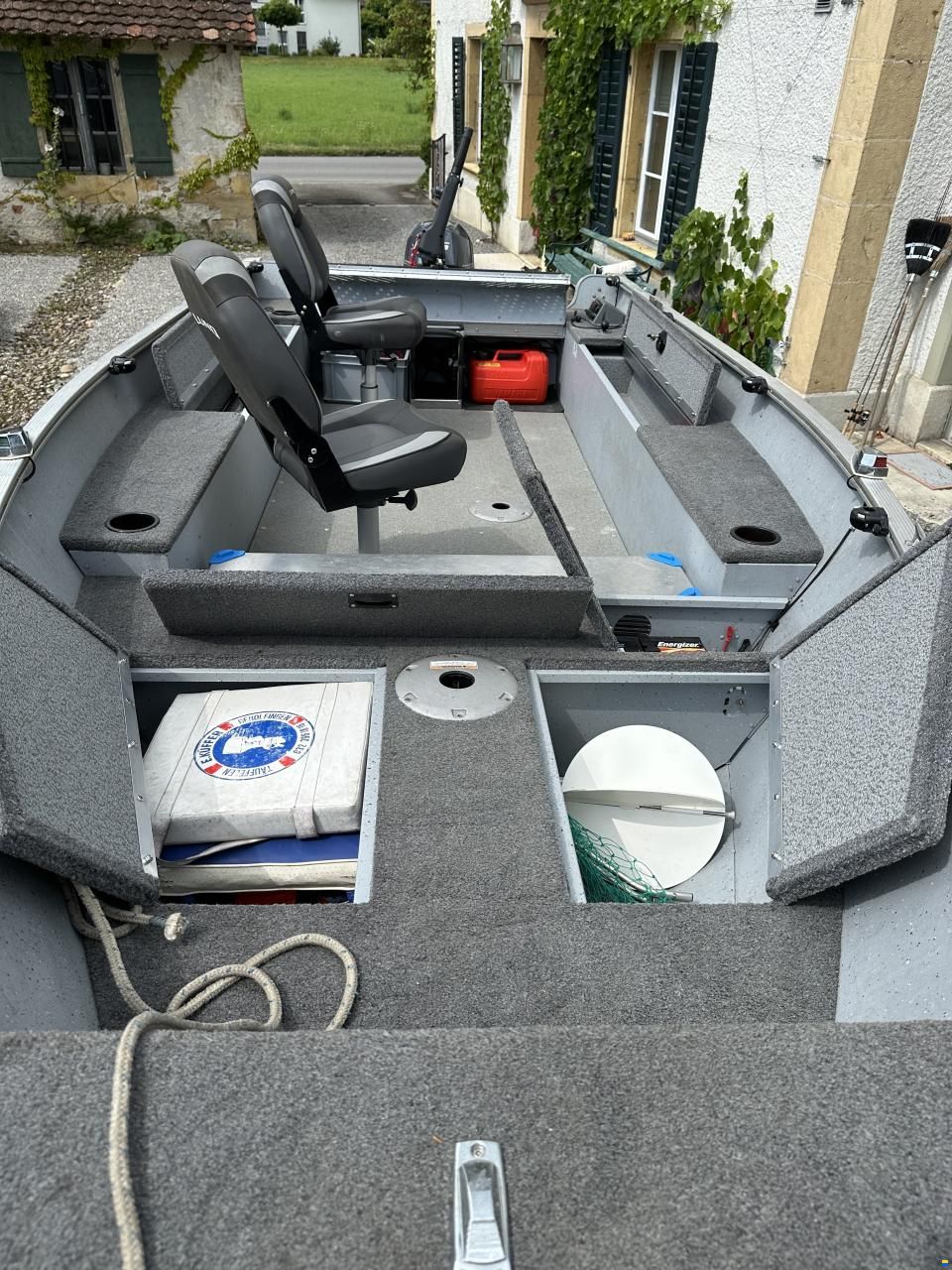 Lund 1600 Rebel Tiller