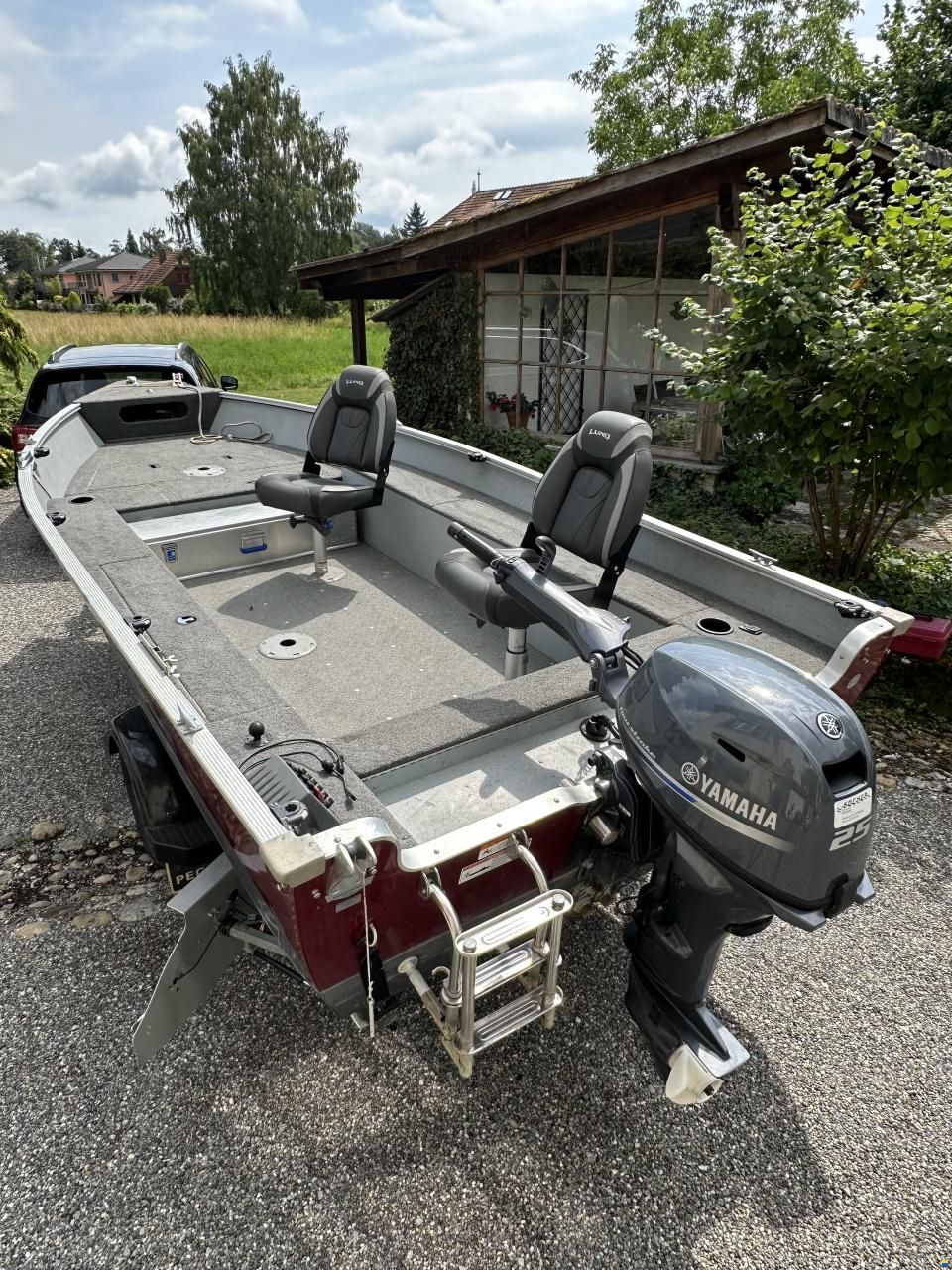 Lund 1600 Rebel Tiller