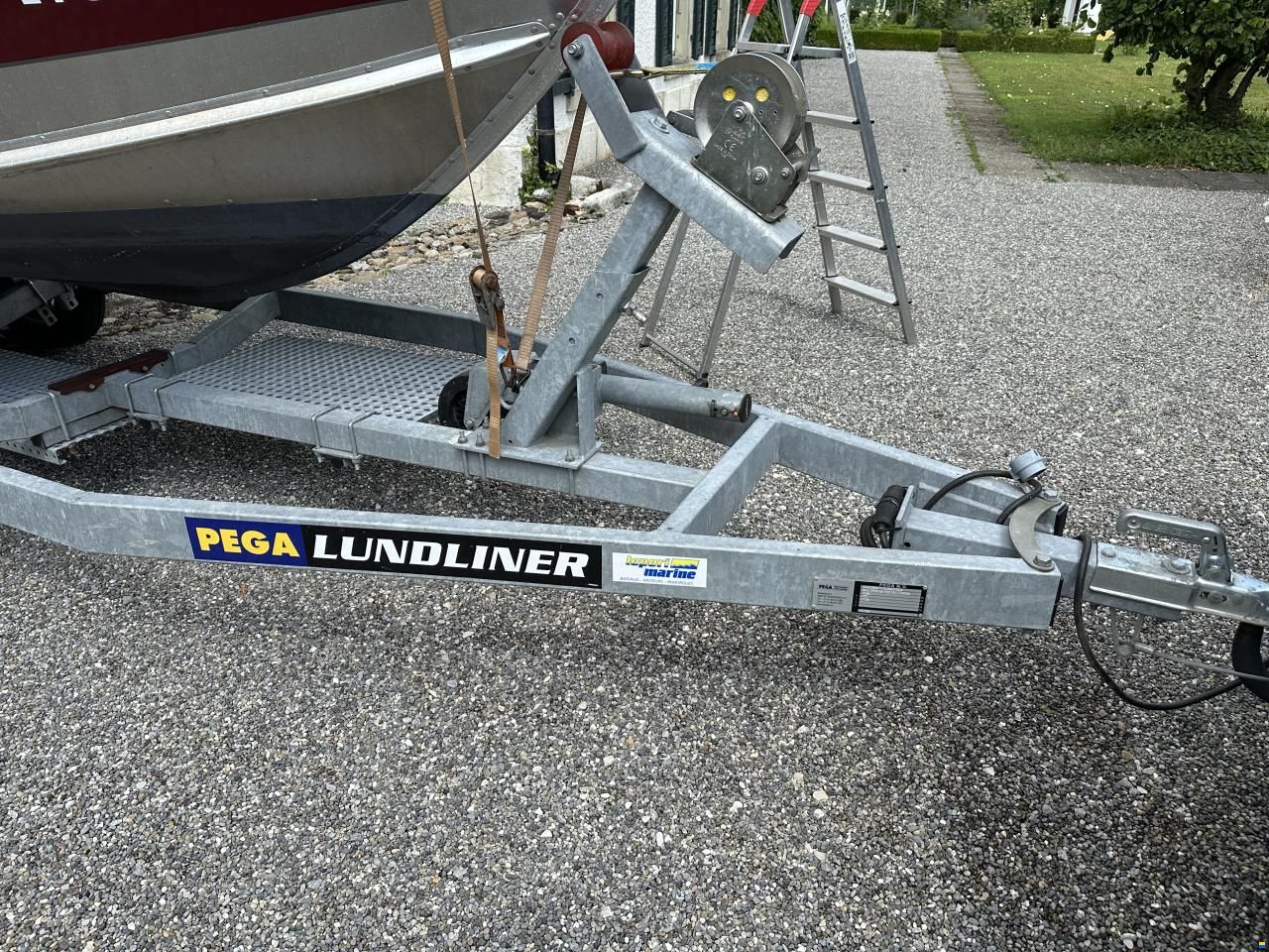 Lund 1600 Rebel Tiller