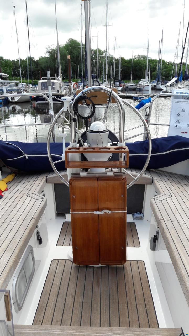 Marine Projects Moody 336