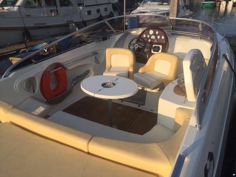 Cranchi Yachts Cranchi 27 CSL
