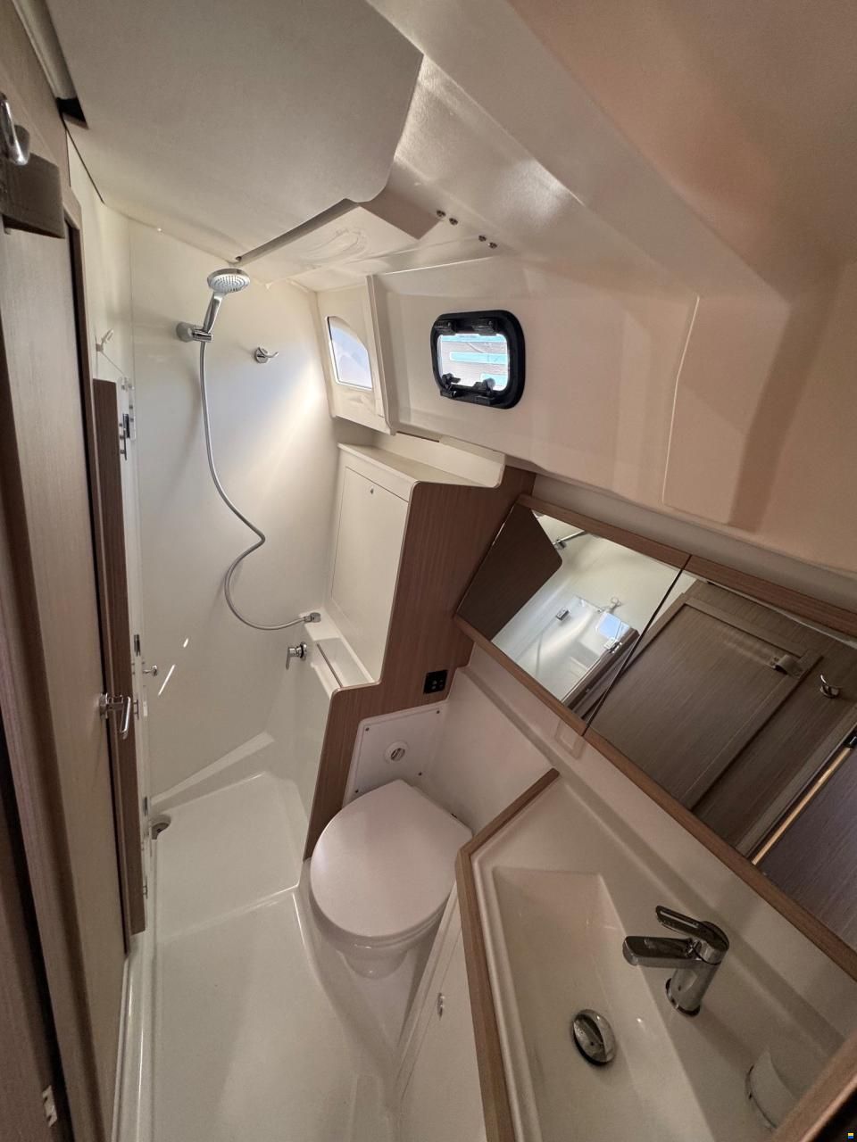 Beneteau Oceanis 47
