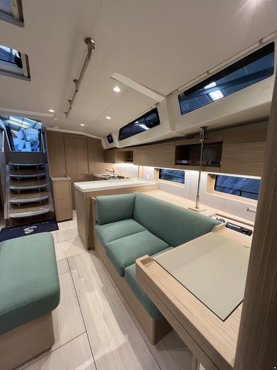 Beneteau Oceanis 47