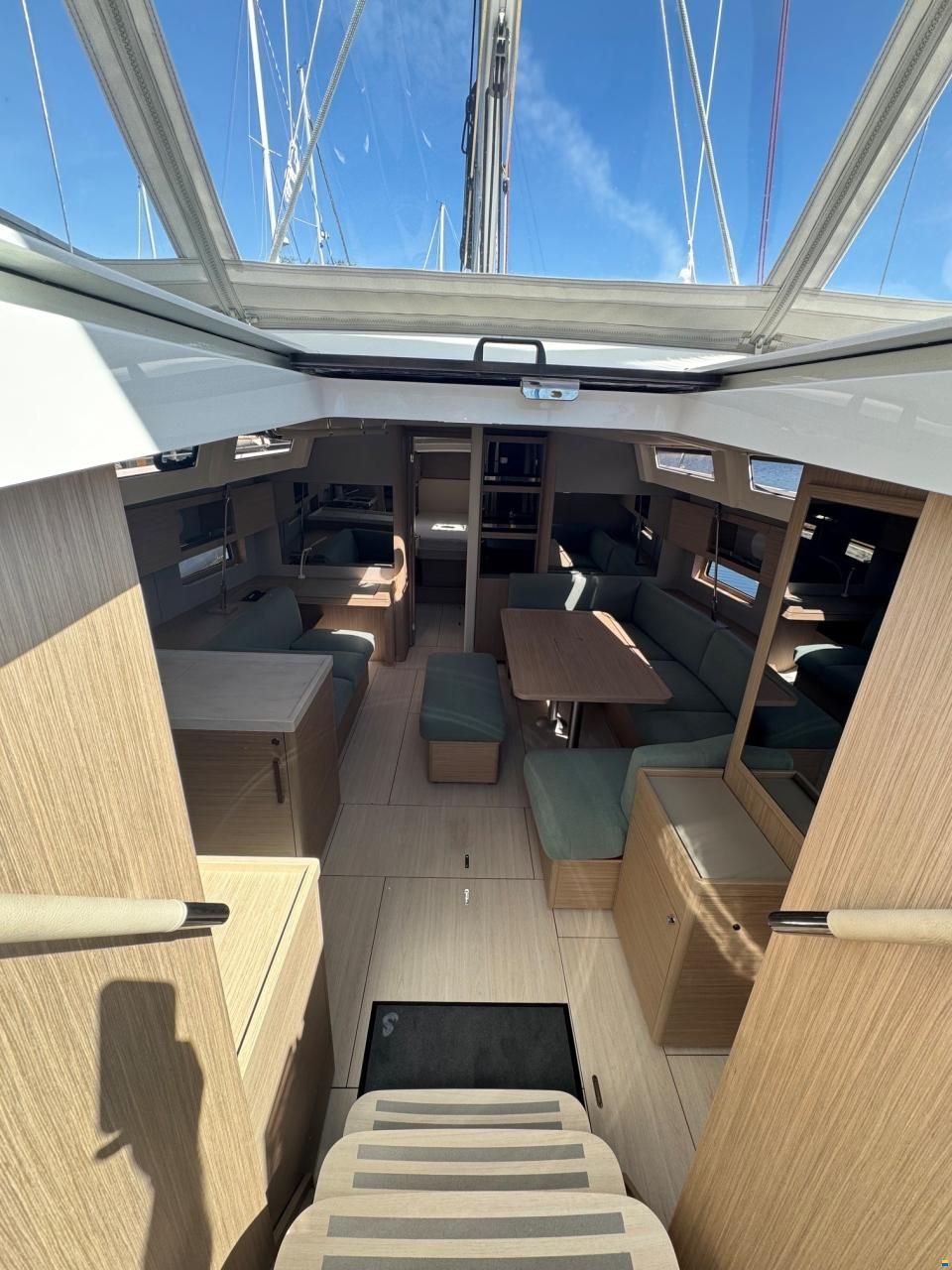 Beneteau Oceanis 47