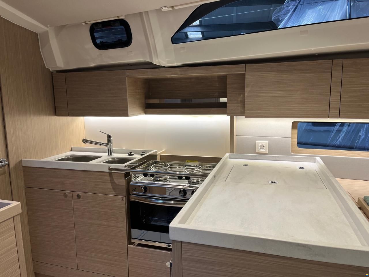 Beneteau Oceanis 47