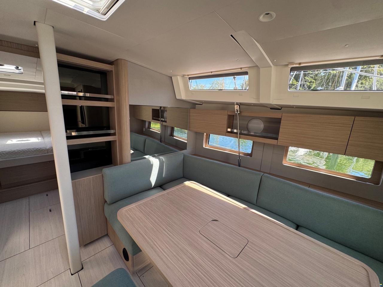 Beneteau Oceanis 47