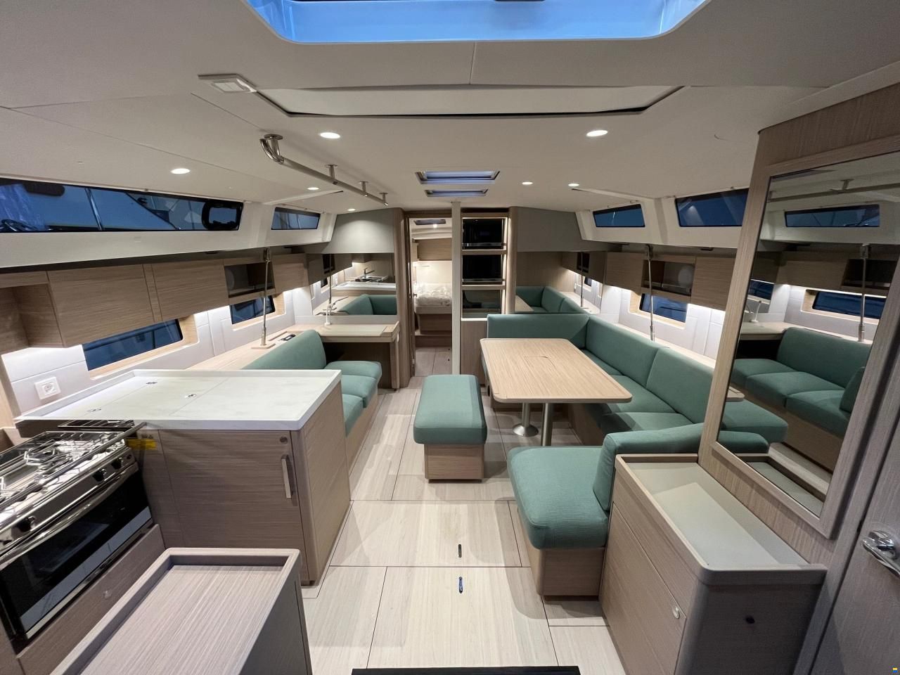 Beneteau Oceanis 47