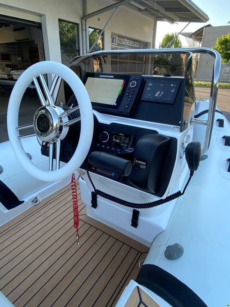 Walker Bay Tender Venture 14