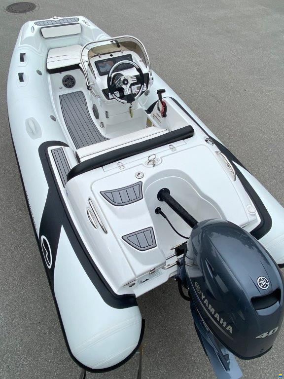 Walker Bay Tender Generation 400 DLX incl. engine