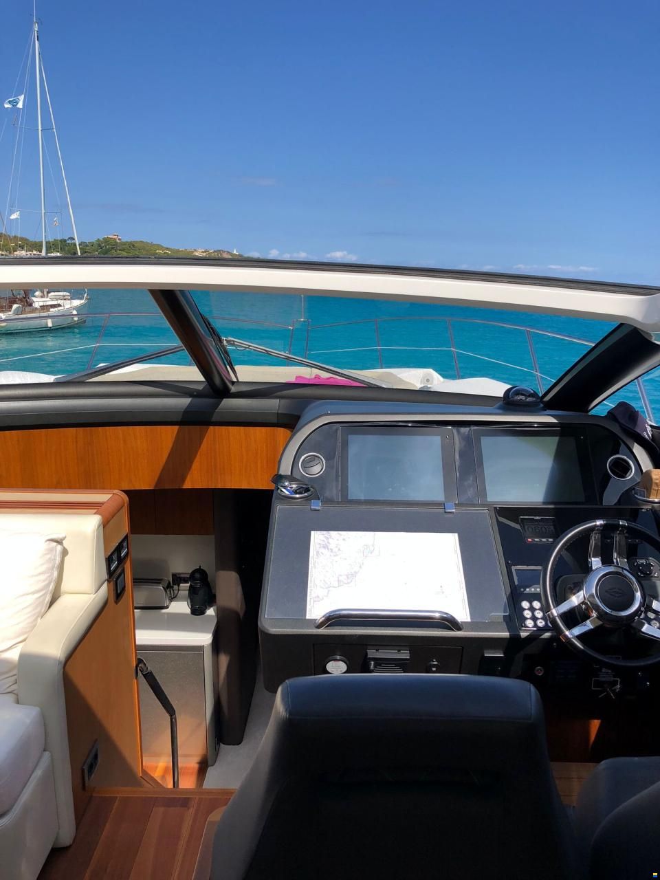 Sunseeker Predator 57