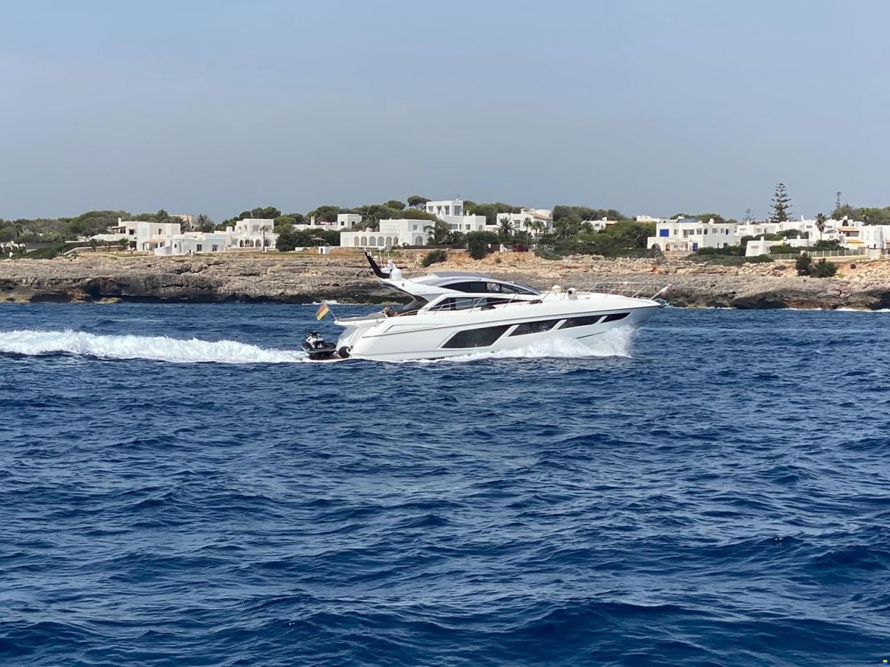 Sunseeker Predator 57