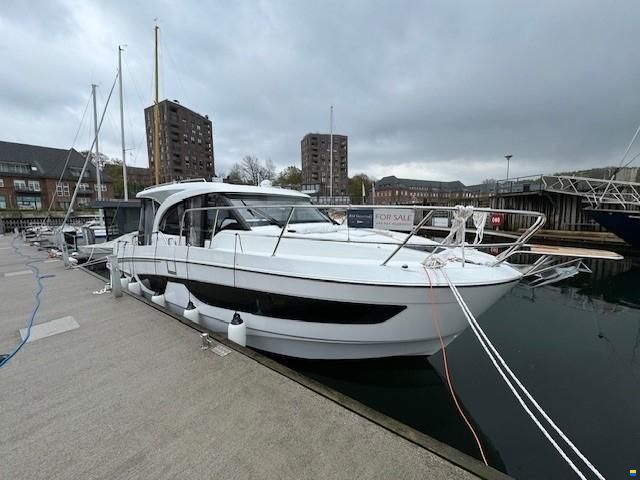 Beneteau Antares 11 OB