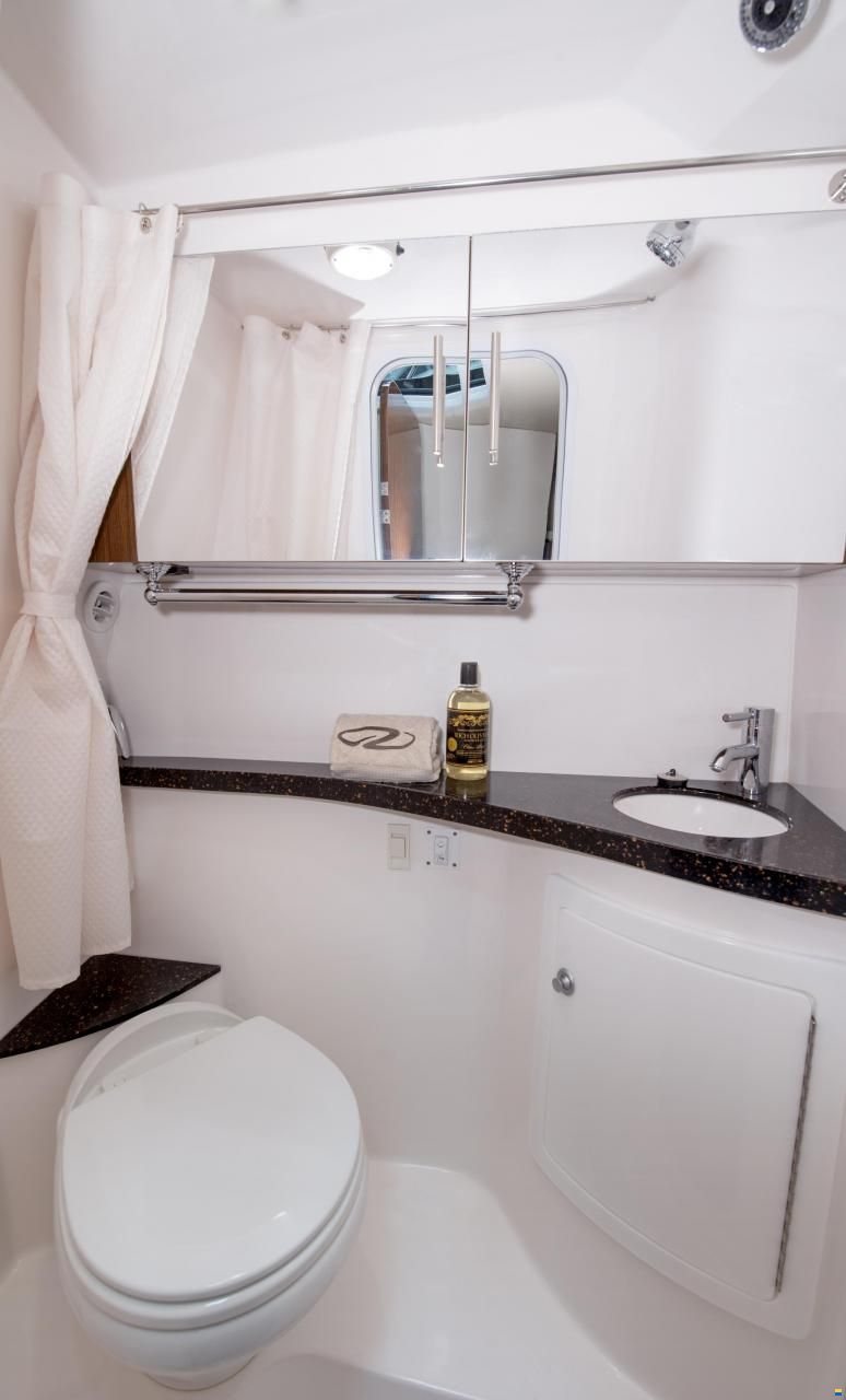 Regal 28 Express Hensa Edition