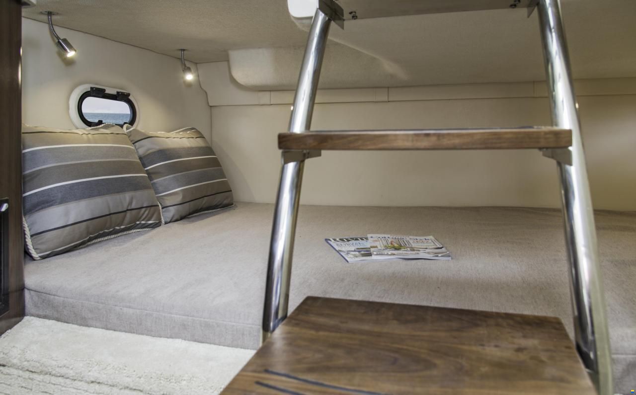 Regal 28 Express Hensa Edition