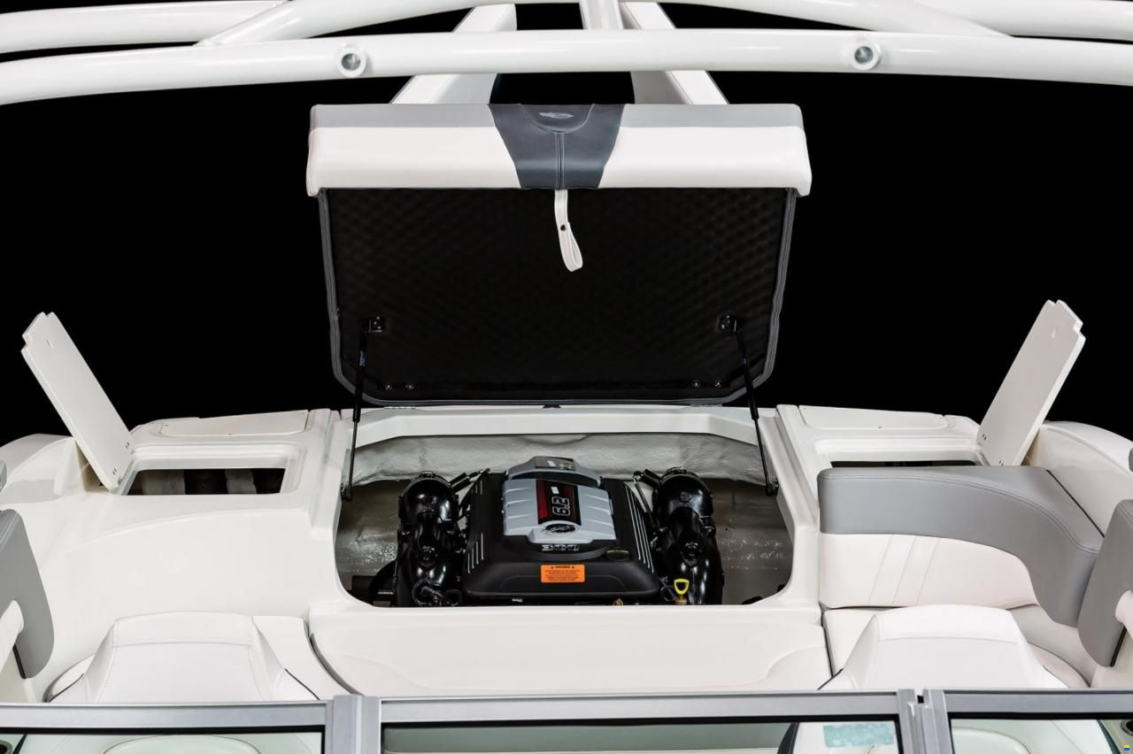 Chaparral 23 SSI