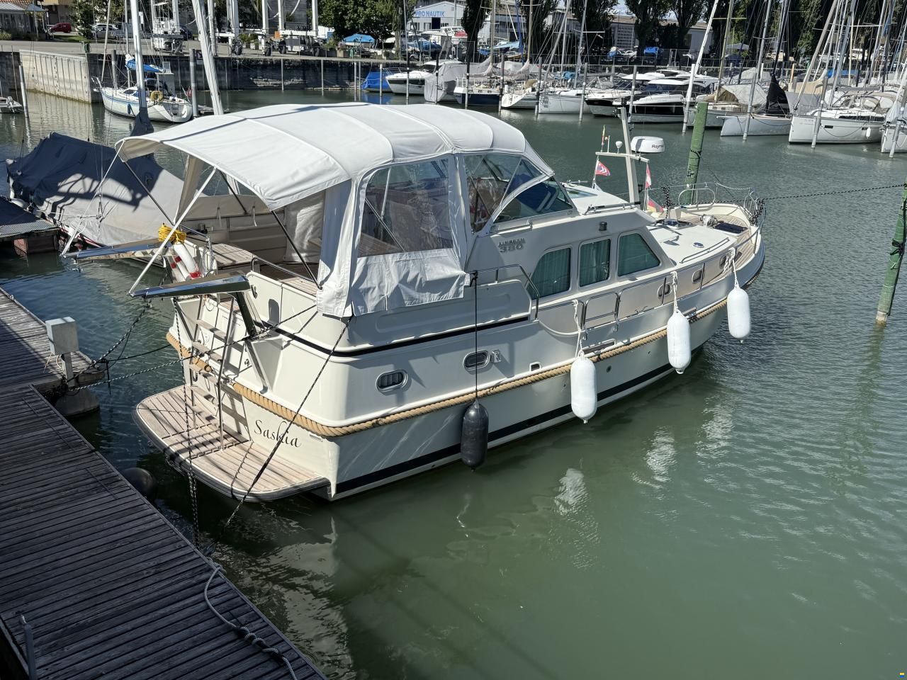 Linssen Grand Sturdy 380AC