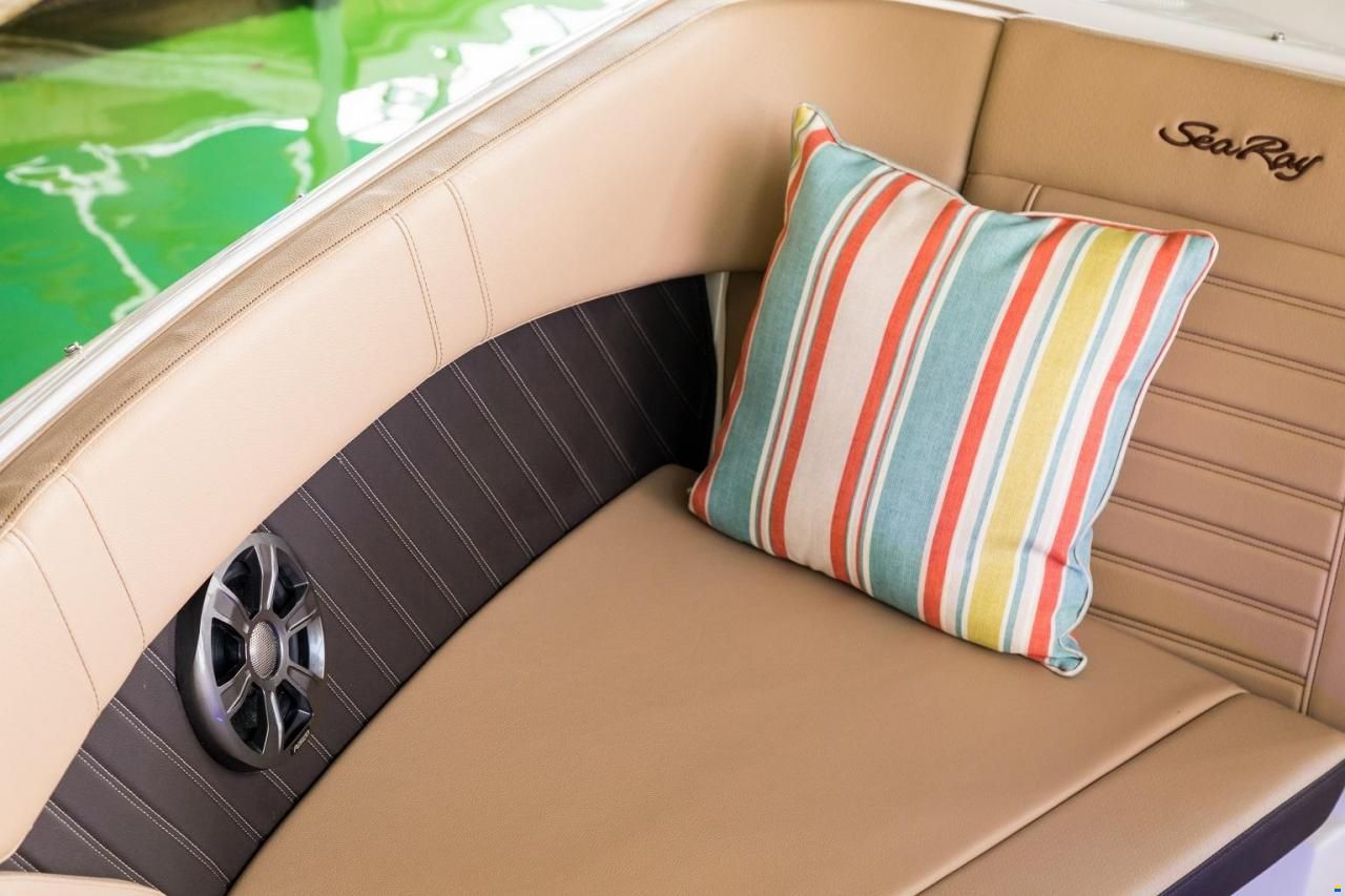 Sea Ray SPX 230 OB Europe