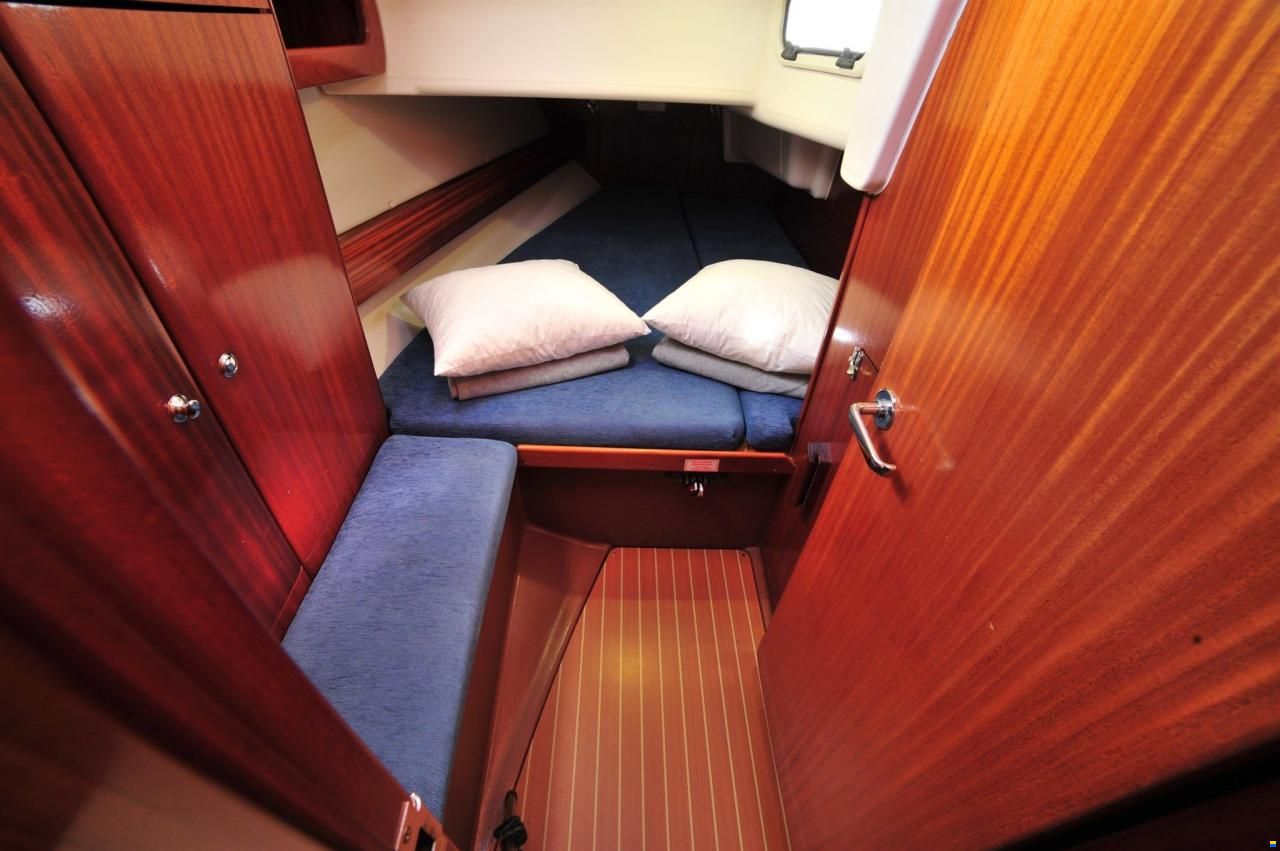 Bavaria 38