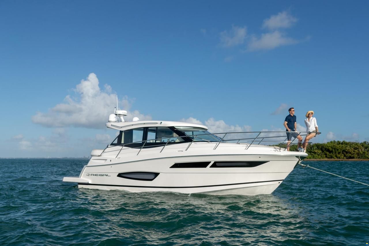 Regal 38 Grande Coupe