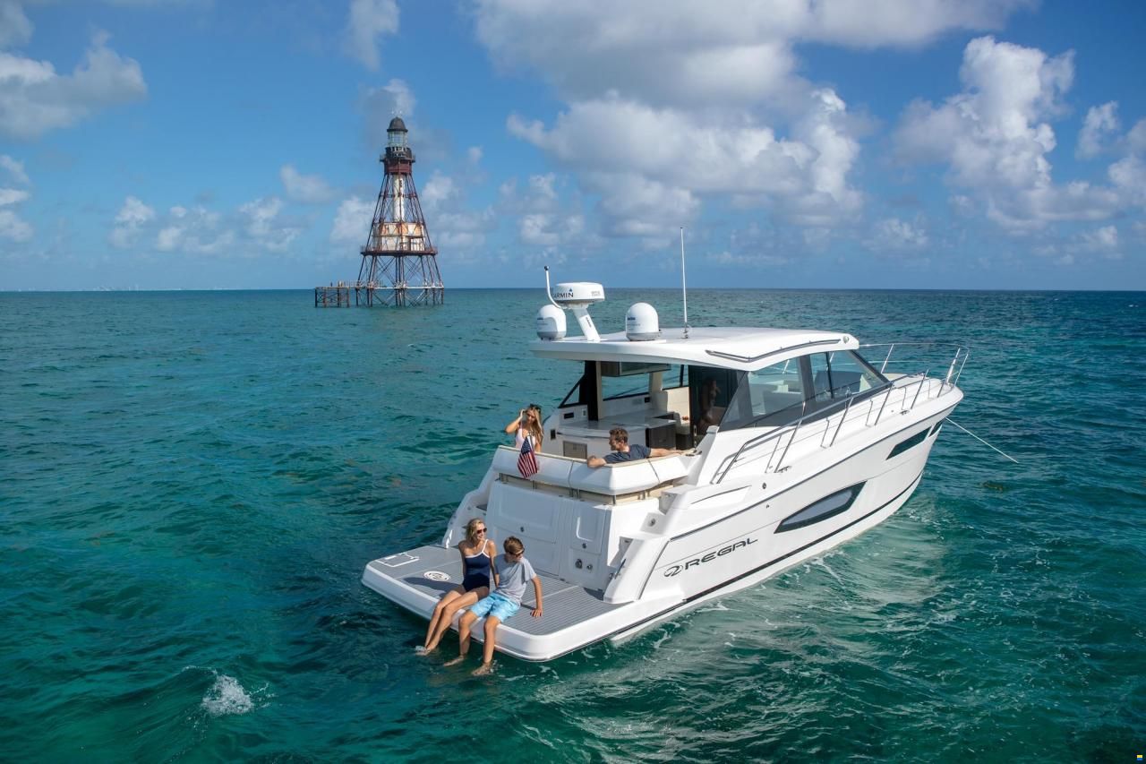 Regal 38 Grande Coupe