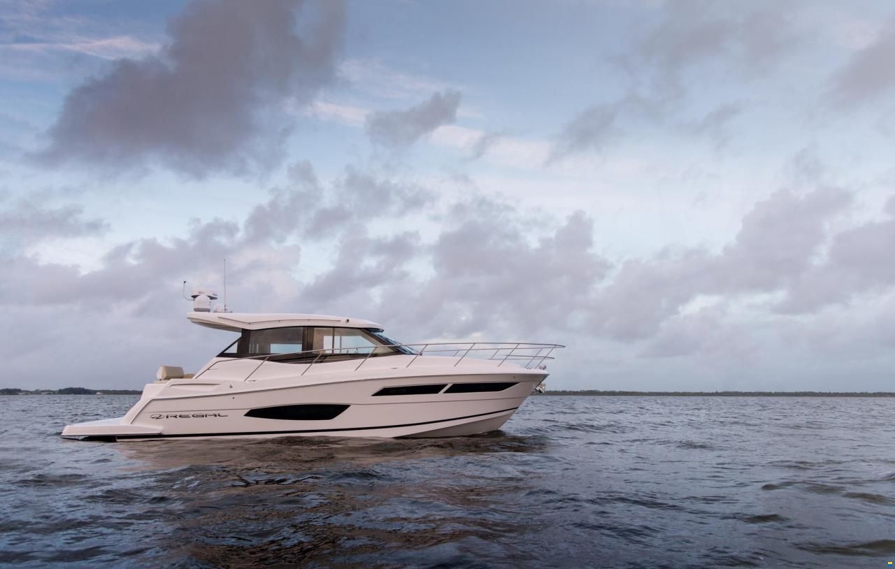 Regal 38 Grande Coupe