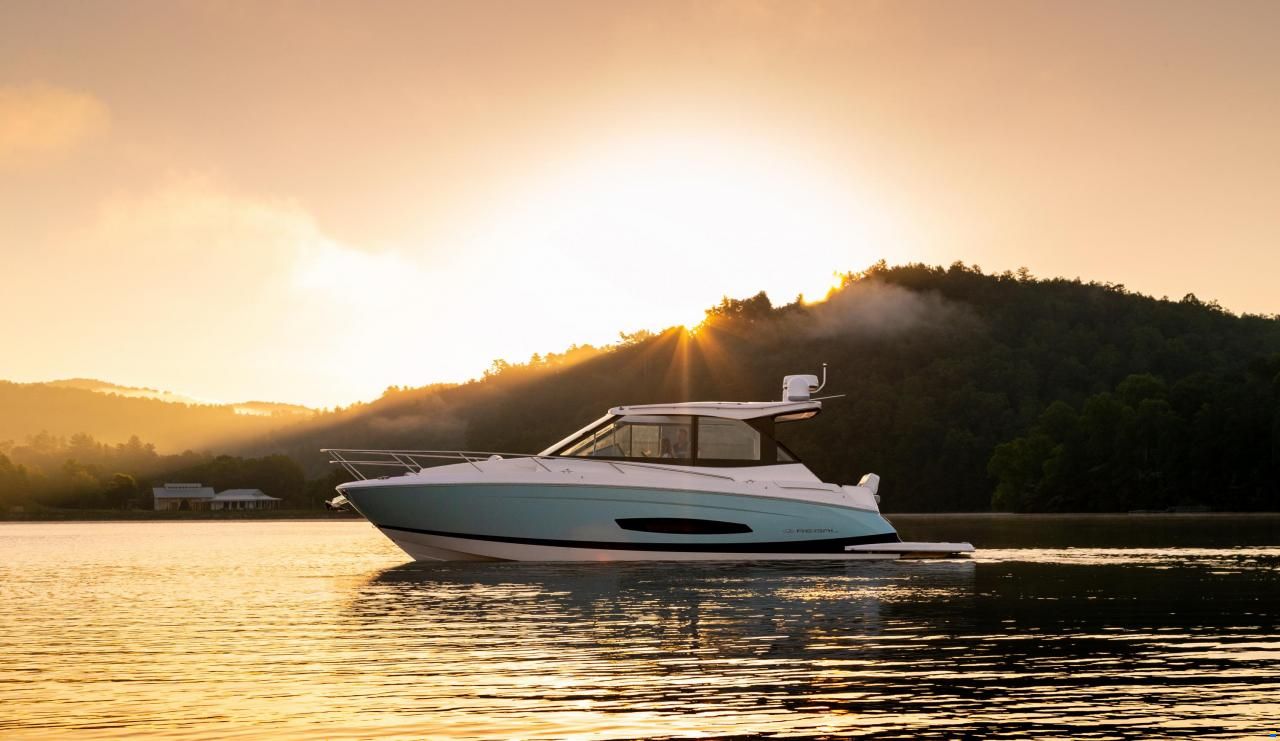 Regal 36 Grande Coupe