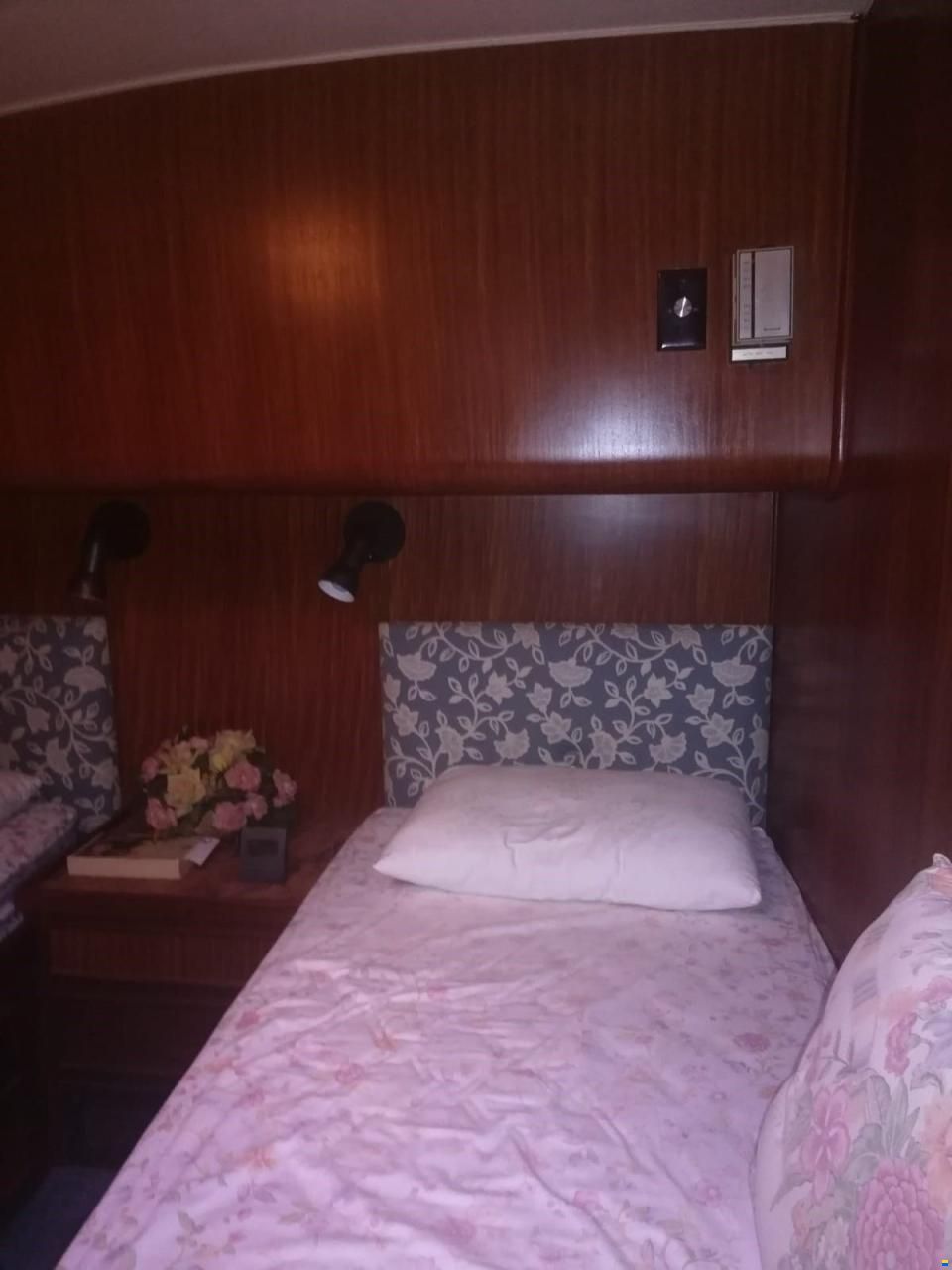 Hatteras 45