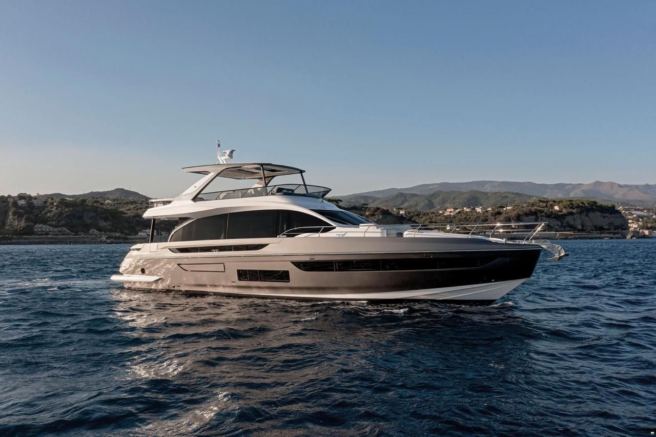 Azimut Fly 72