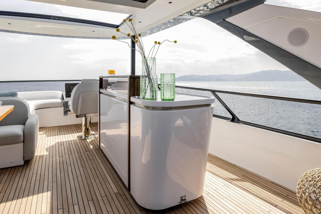Azimut Fly 72