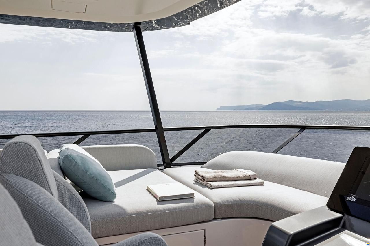 Azimut Fly 72