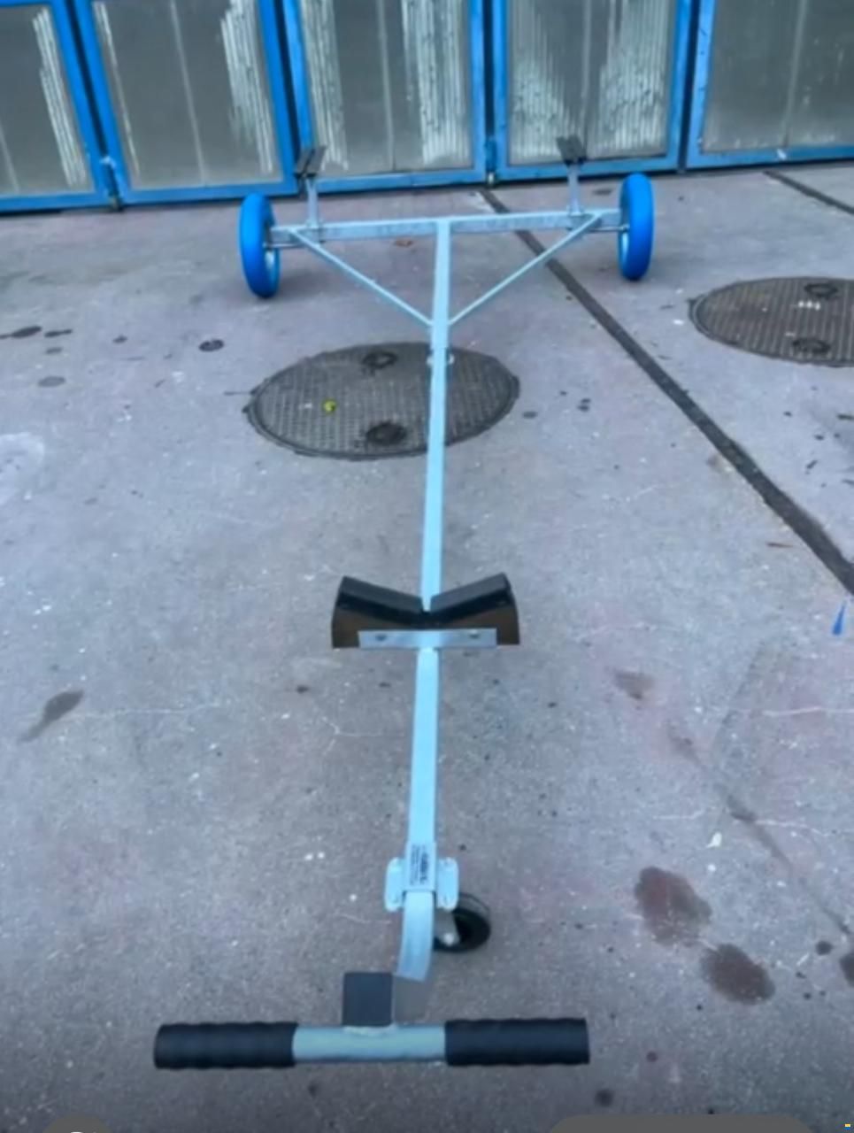 Harbeck Slipwagen S30L mit Bugrad