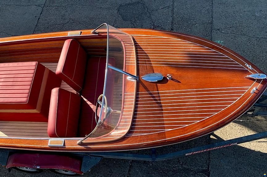Chris Craft continental 18