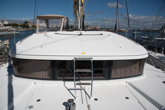 Lagoon 39