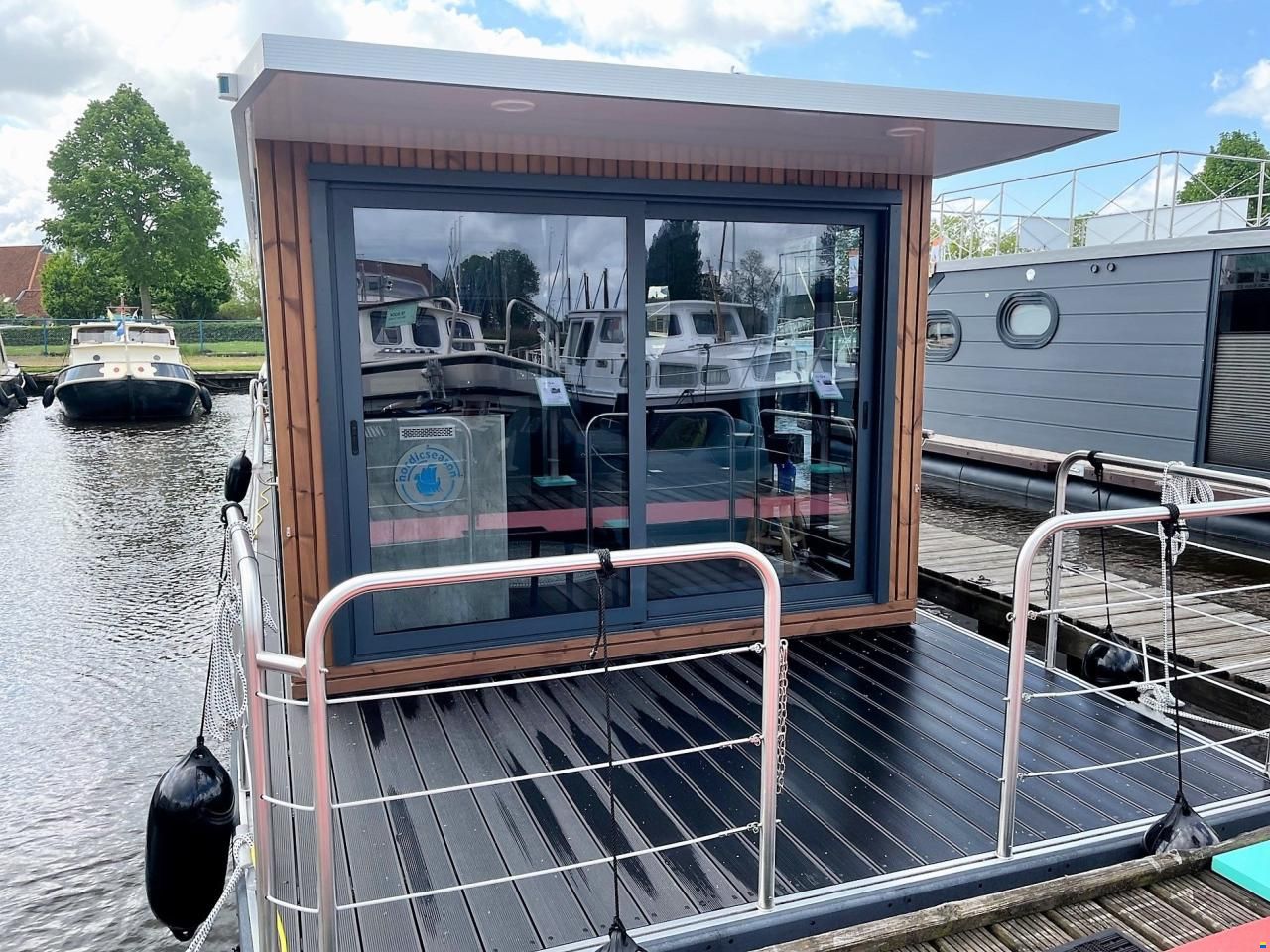 Nordic Season Houseboat NS 36 Eco 23