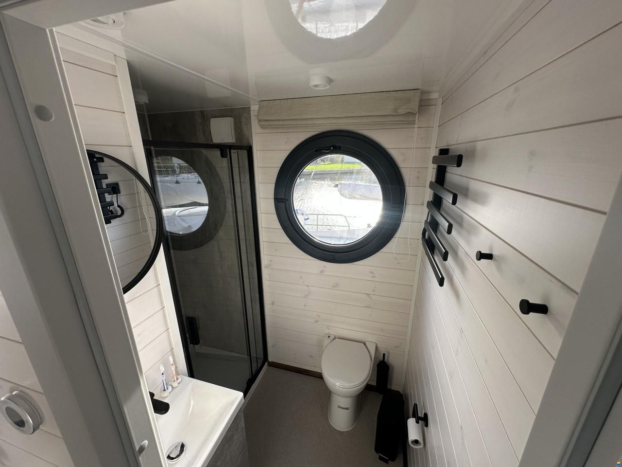 Nordic Season NS 40 Eco 36m2 Houseboat