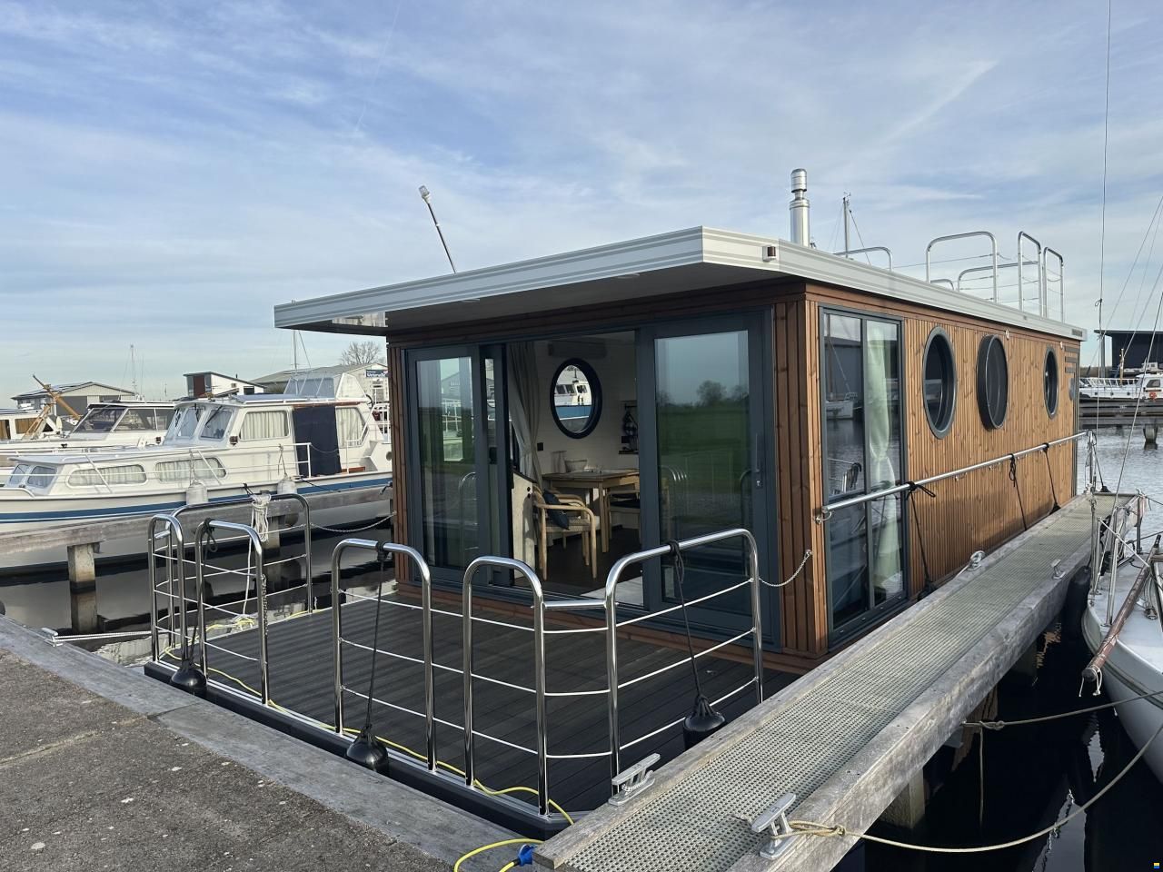Nordic Season NS 40 Eco 36m2 Houseboat