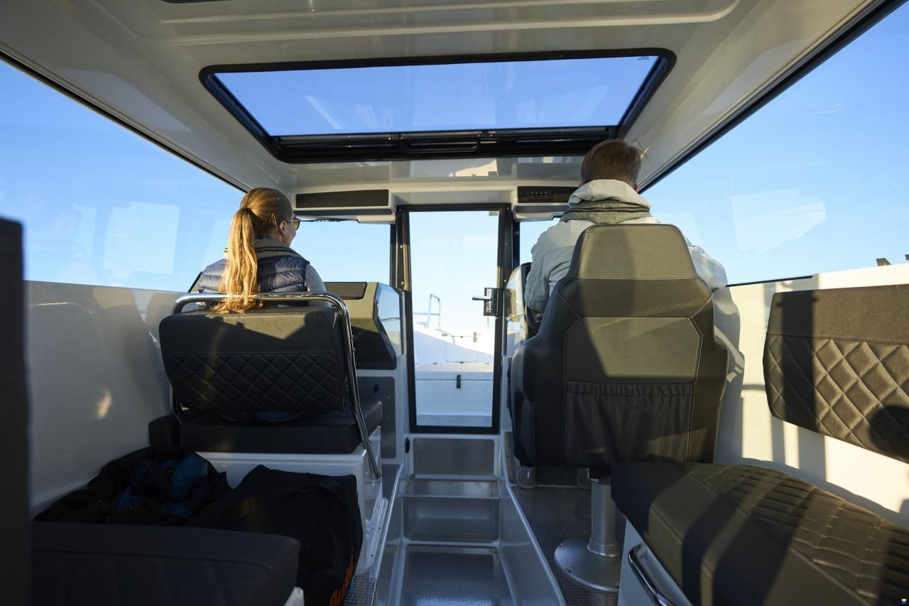 Buster Magnum Cabin