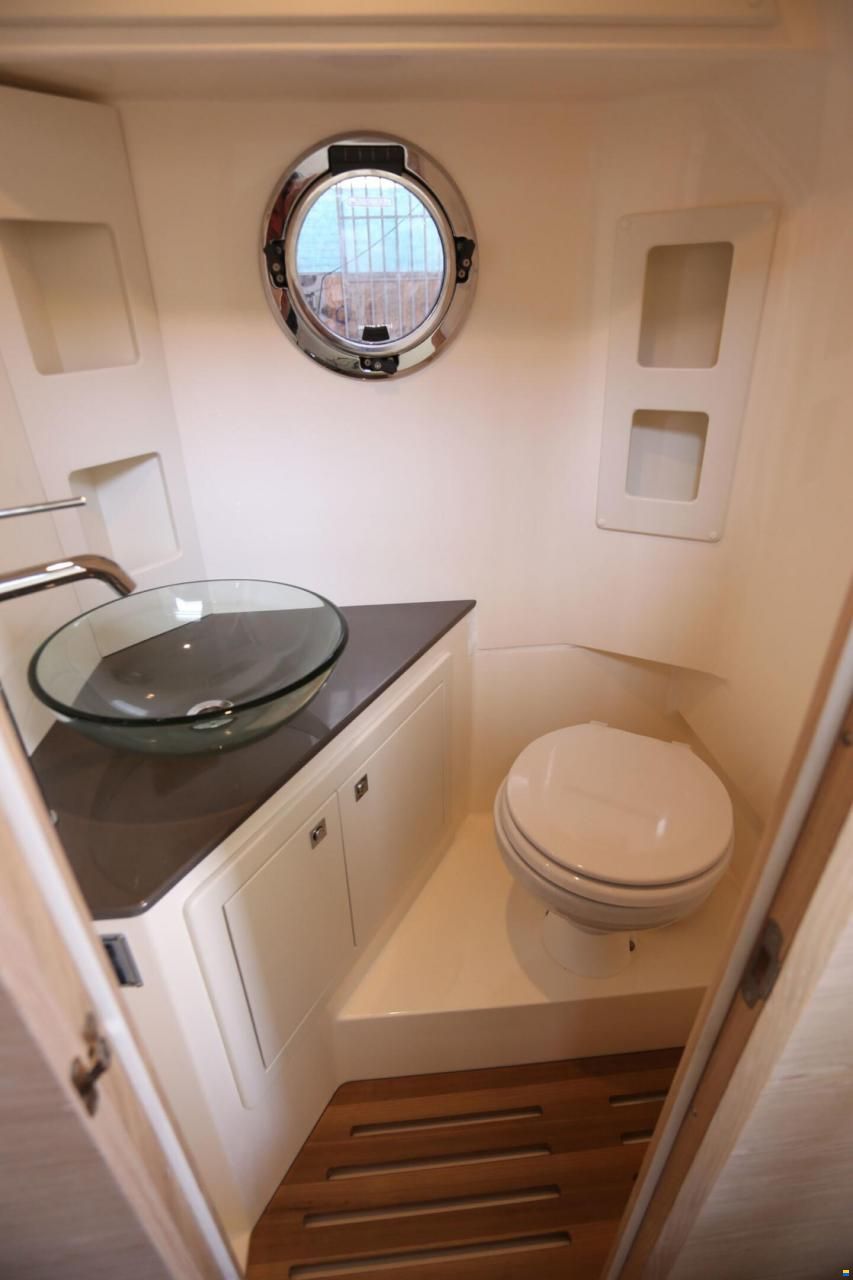 Capelli Tempest 1000 WA