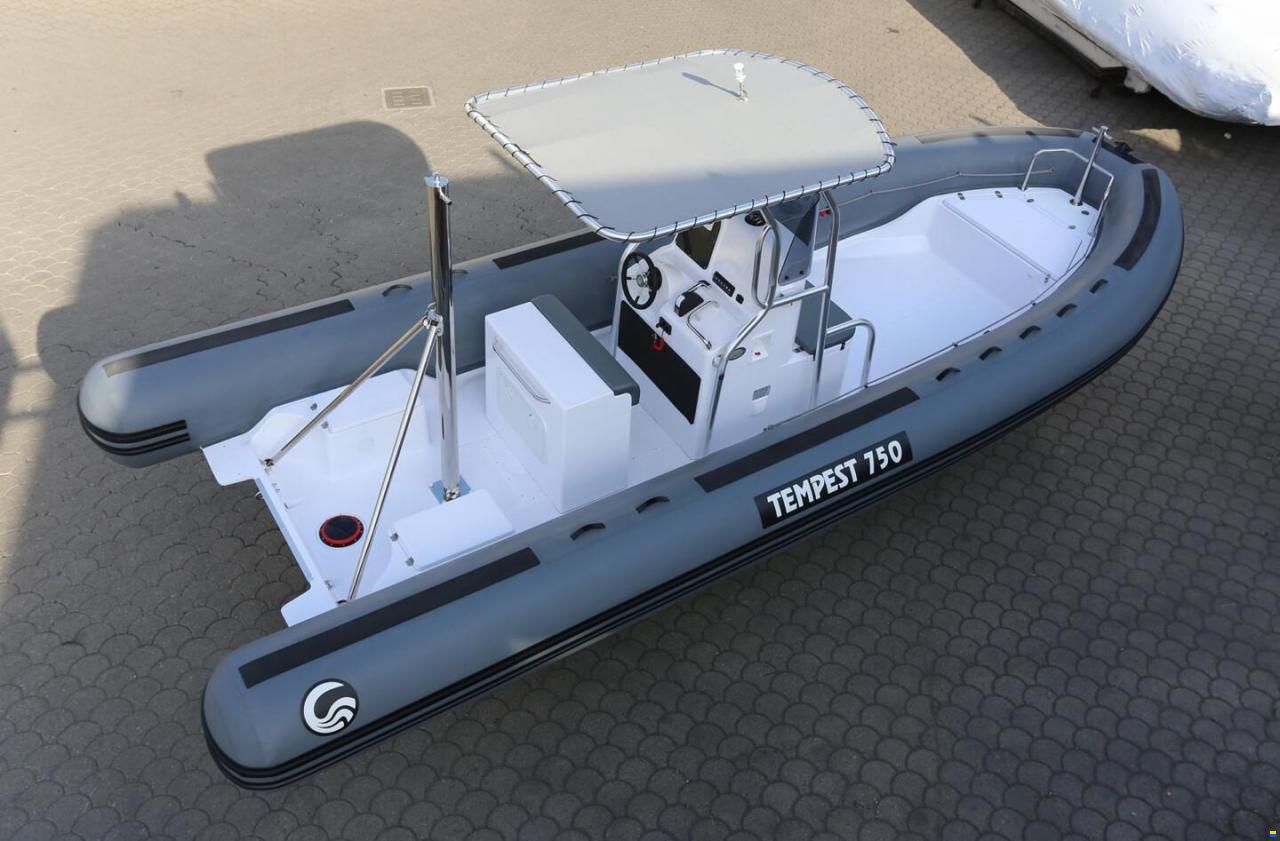 Capelli Tempest 750 Work