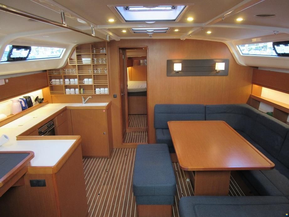 Bavaria Cruiser 51