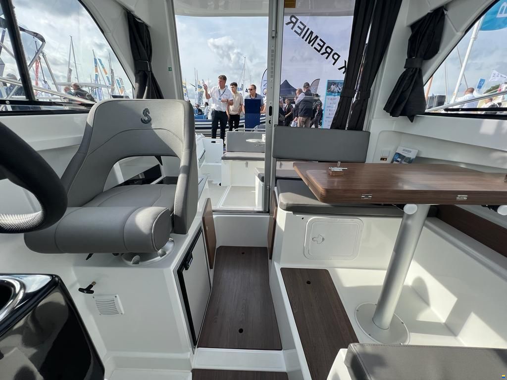 Beneteau Antares 7 OB V2